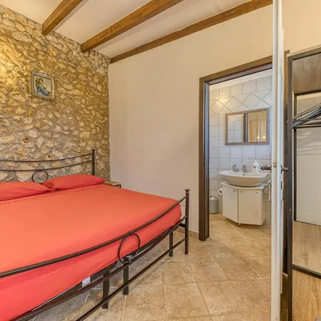 Lu Munte Villa *
